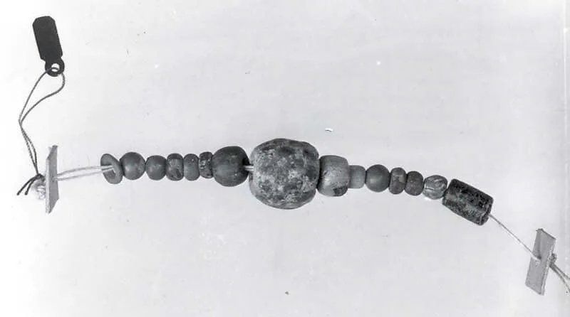 Beads — Unknown