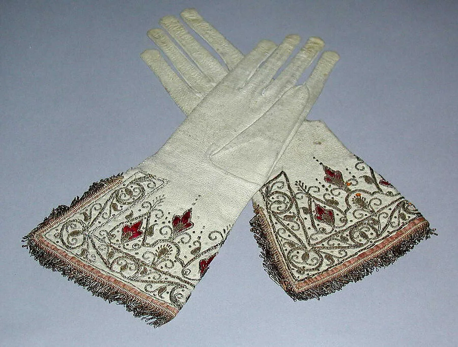 Gloves — Unknown