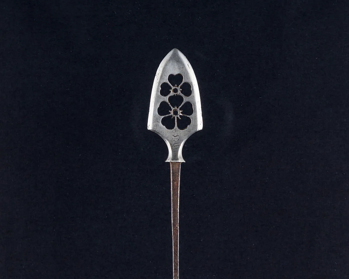 Arrowhead (<i>Yanone</i>) — Unknown