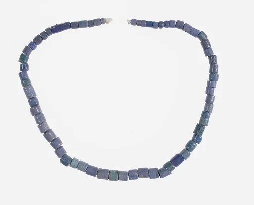 String of Short Cylindrical Beads