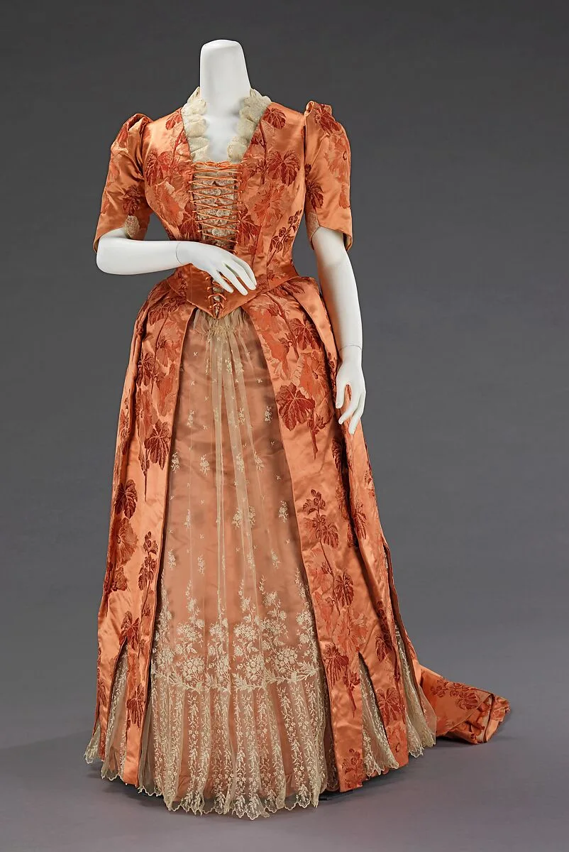 Dinner dress — Unknown