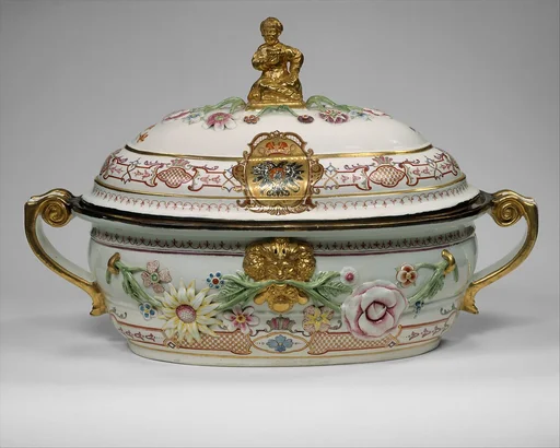 Tureen with cover