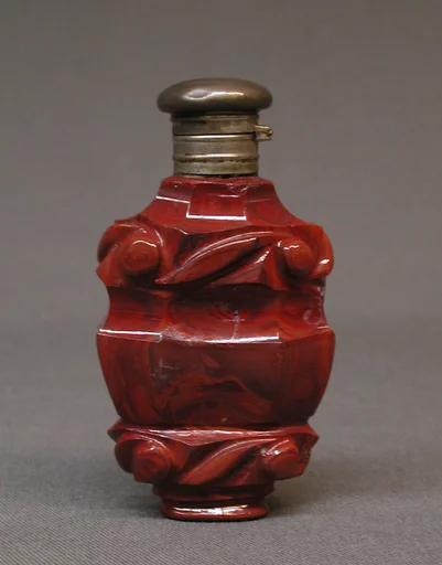 Scent bottle