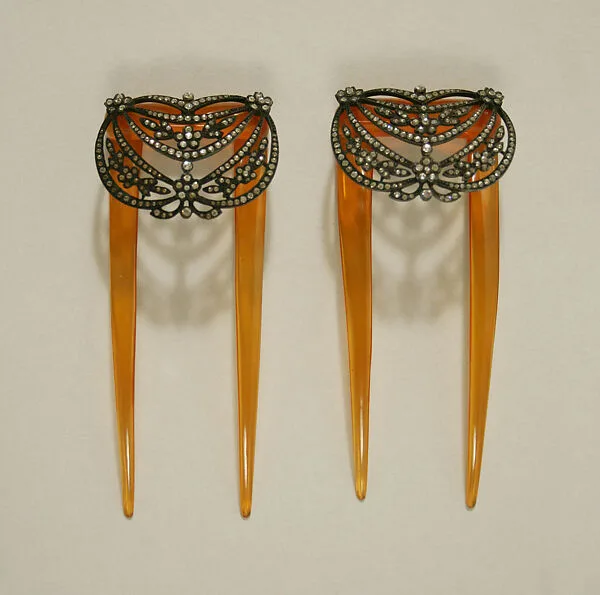 Comb — Unknown