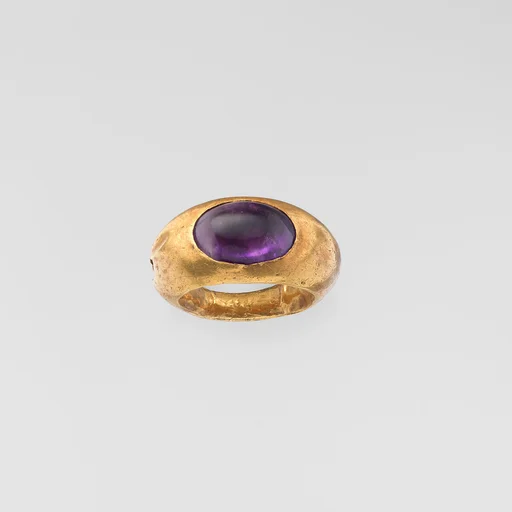 Gold and amethyst ring
