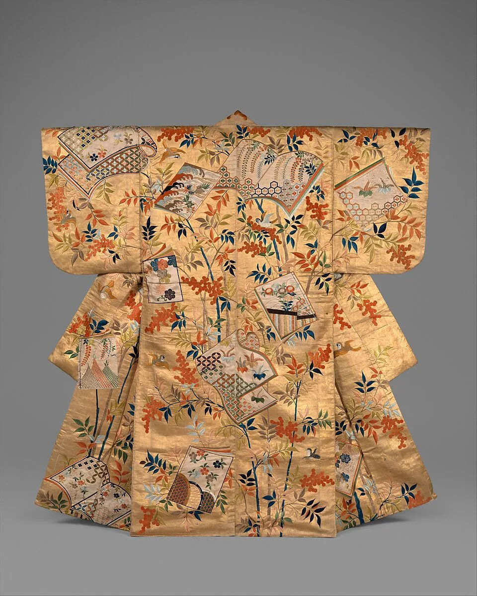 胴箔地南天冊子模様縫箔|Noh Costume (Nuihaku) with Books and Nandina Branches — Unknown