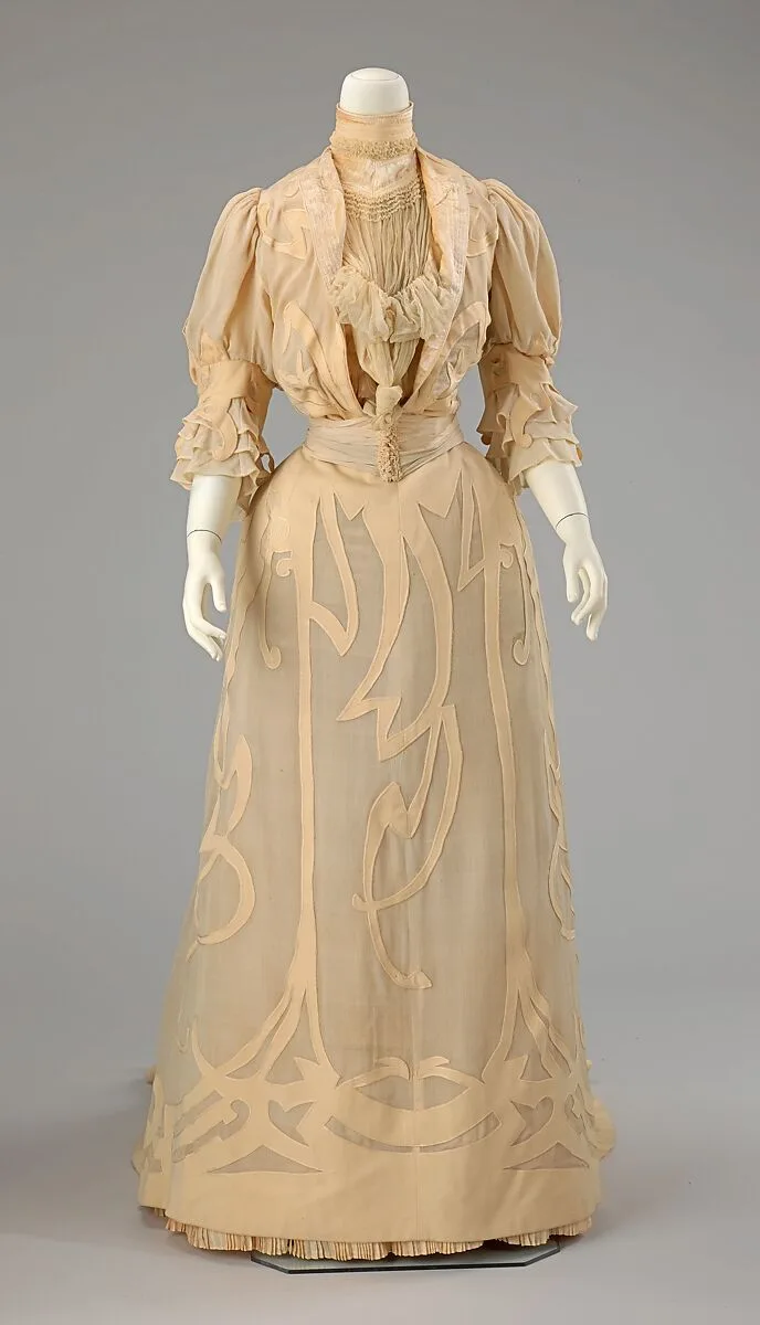 Wedding ensemble — Unknown