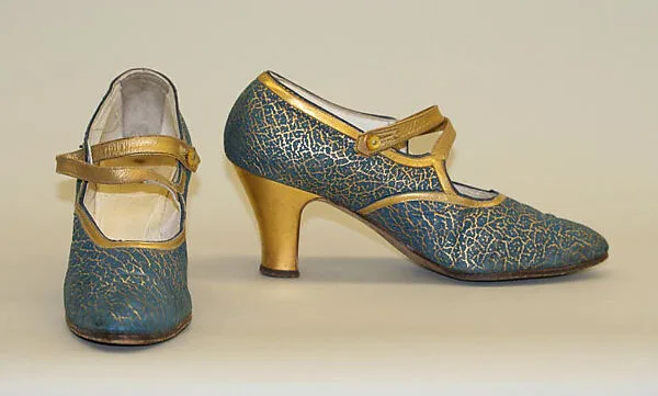 Evening shoes — Unknown