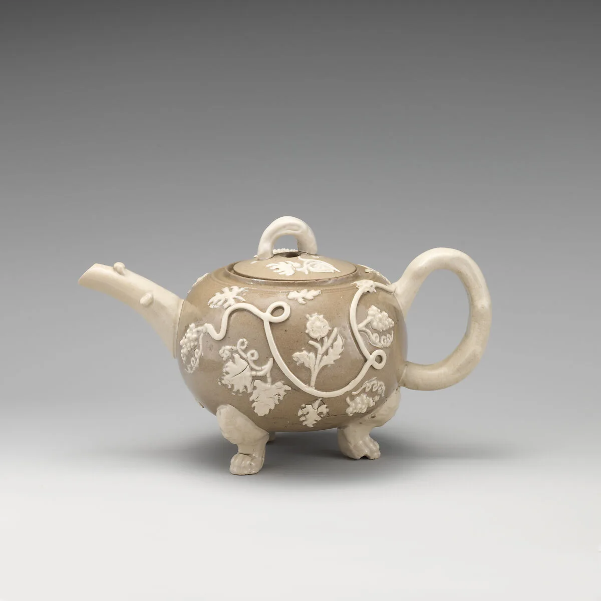 Footed teapot — Unknown