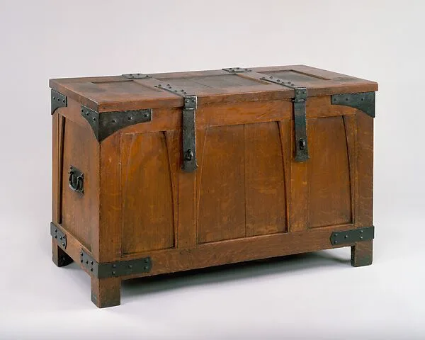 Chest — Gustav Stickley
