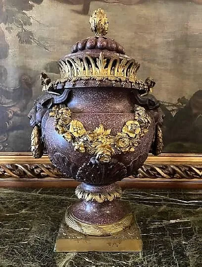 Urn with cover — Unknown