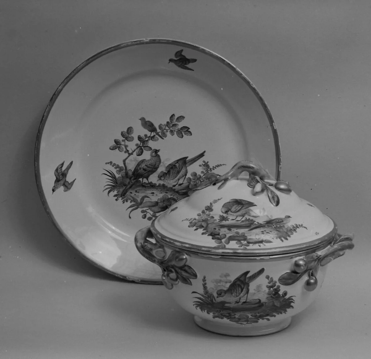 Bouillon bowl with cover — Unknown