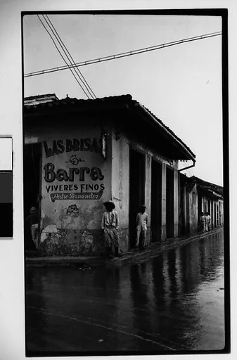 [Street Scene in Front of Restaurant "Las Brisas Barra", Havana]