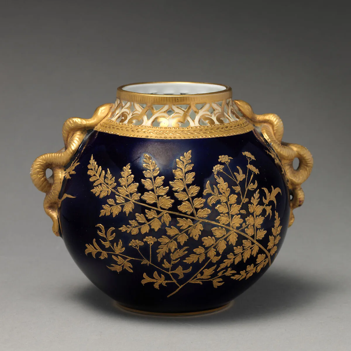 Orb vase with gold fern motif — Grainger
