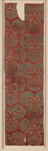 Textile with Large Chintamani Design