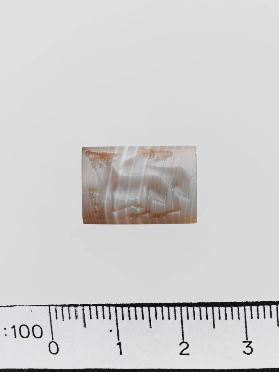 Banded agate cushion-shaped seal — Unknown