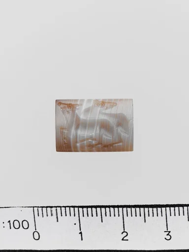 Banded agate cushion-shaped seal