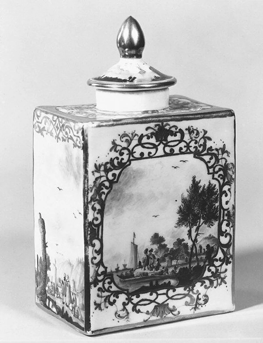 Tea caddy — Meissen Manufactory