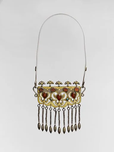 Necklet