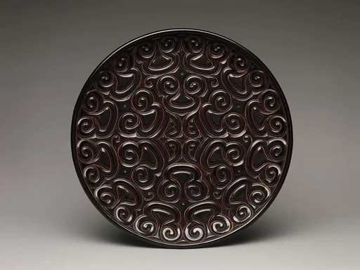 元末明初 雕漆剔犀劍環紋盤|Dish with pommel scrolls