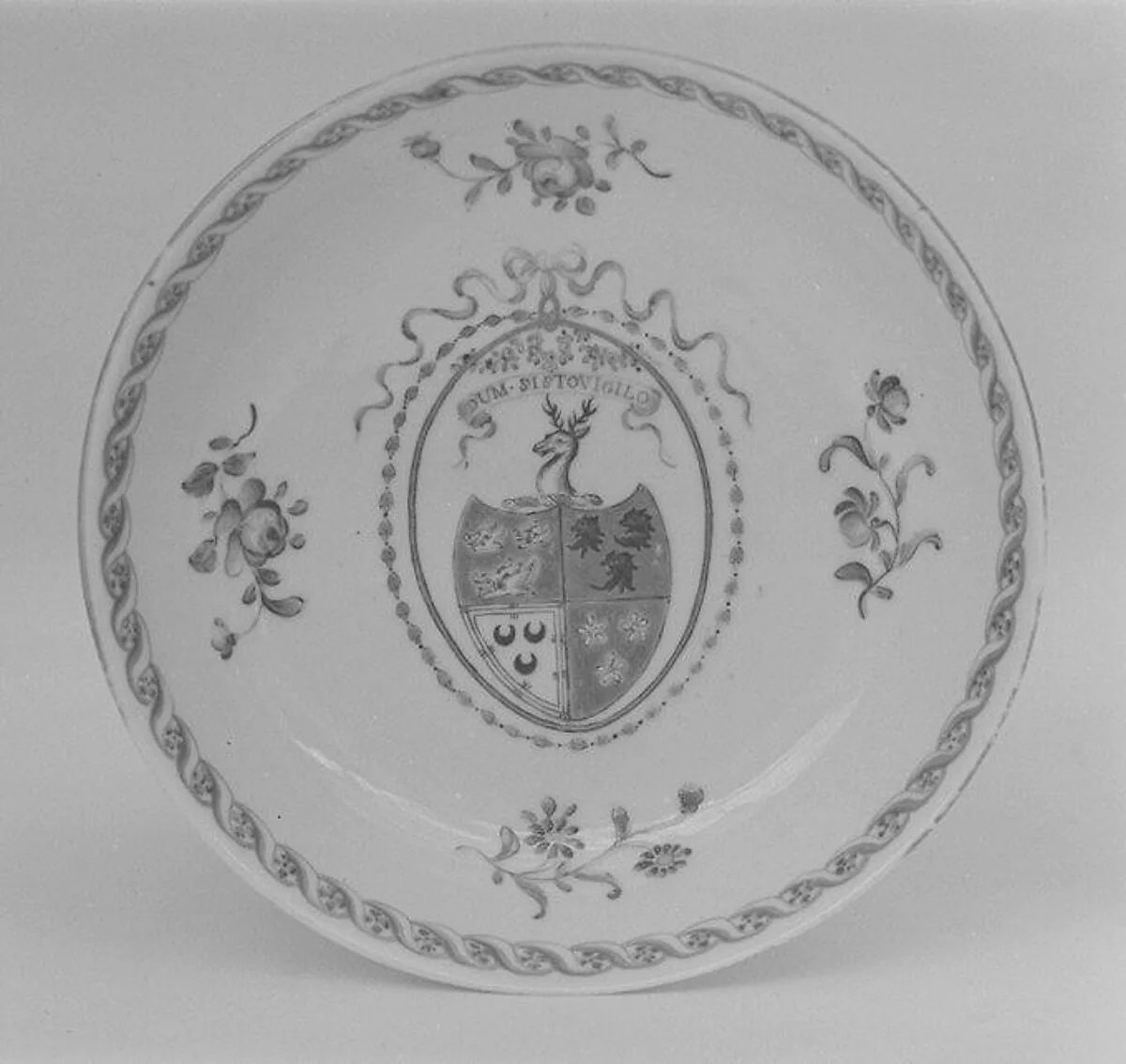 Saucer (part of a service) — Unknown