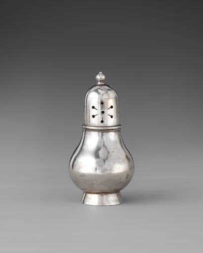 Miniature caster with cover