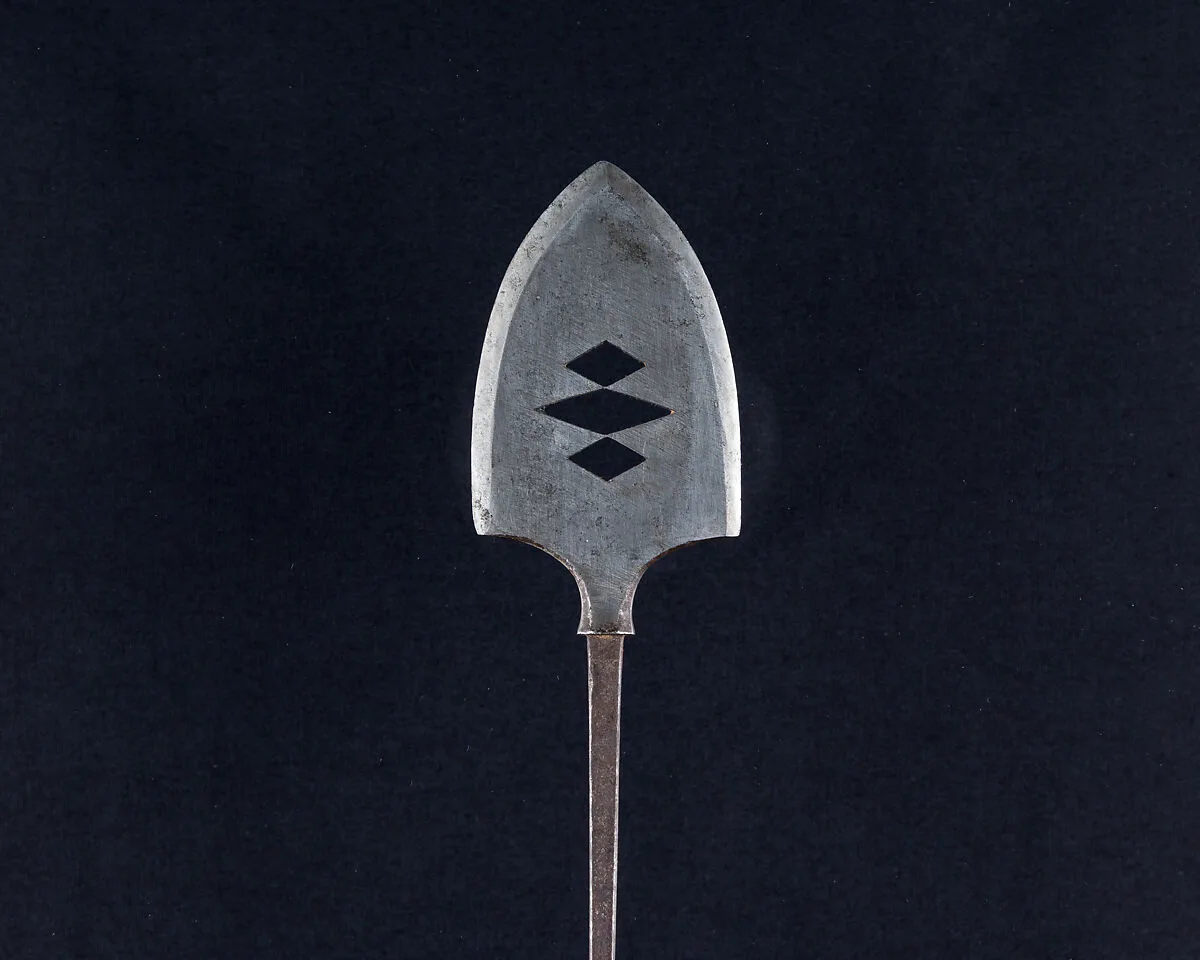 Arrowhead (<i>Yanone</i>) — Unknown
