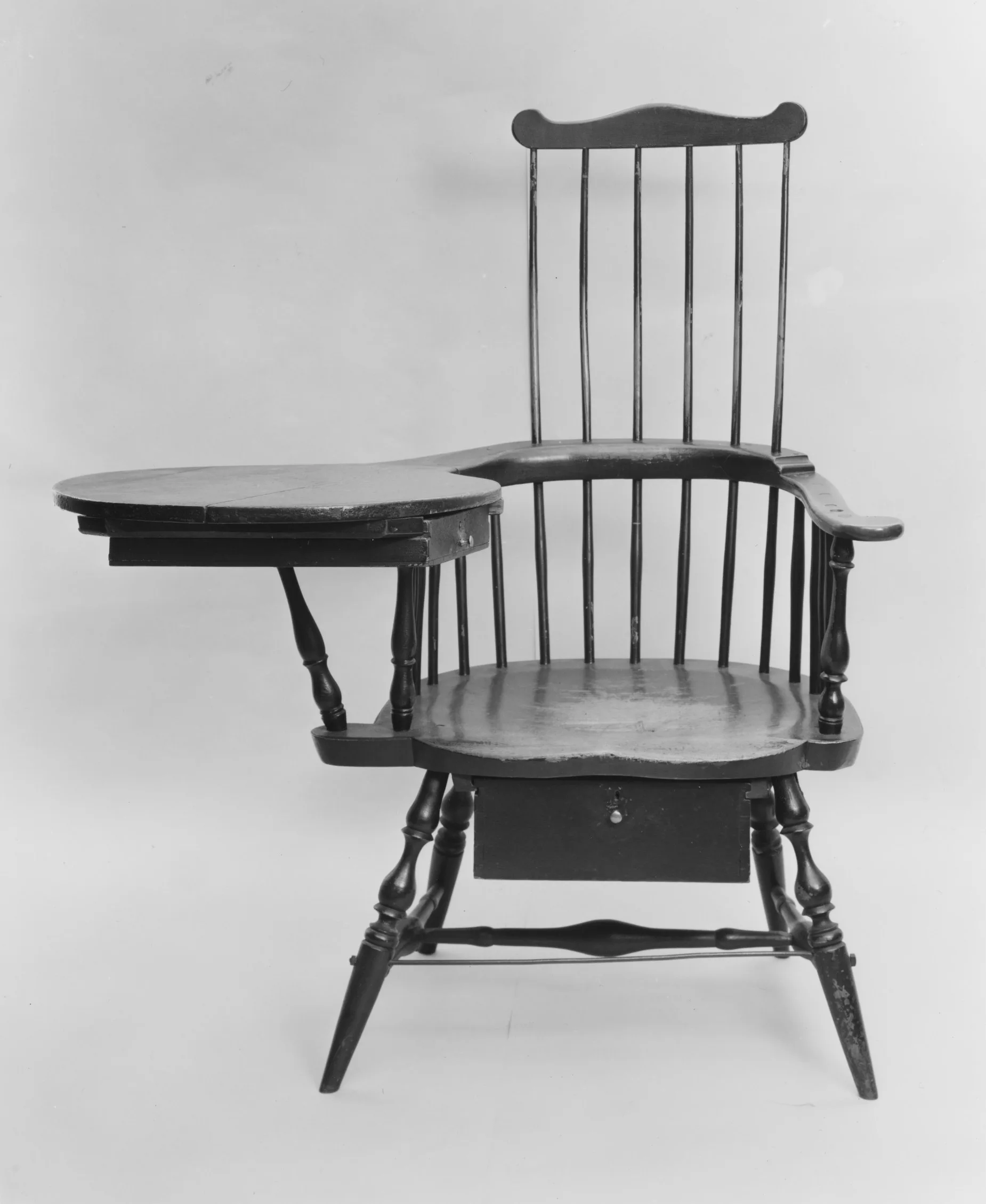 Windsor Armchair — Unknown