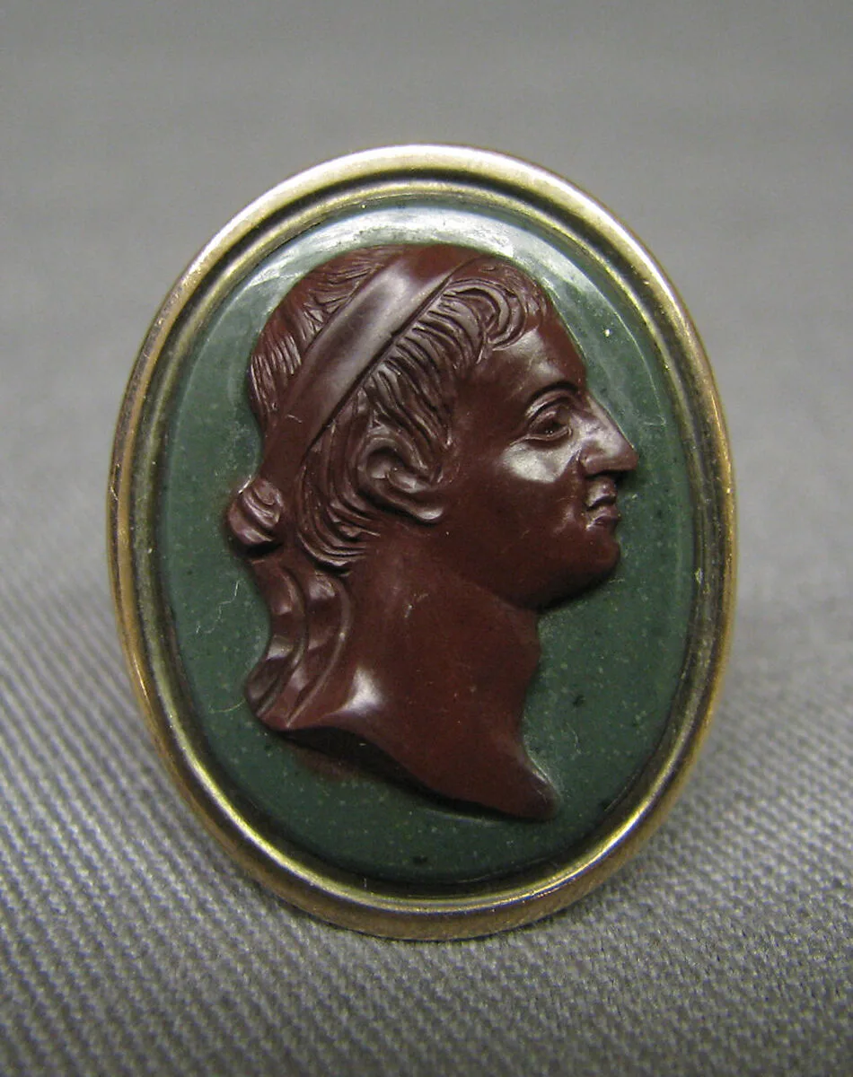 Head of a hero wearing a fillet — Unknown