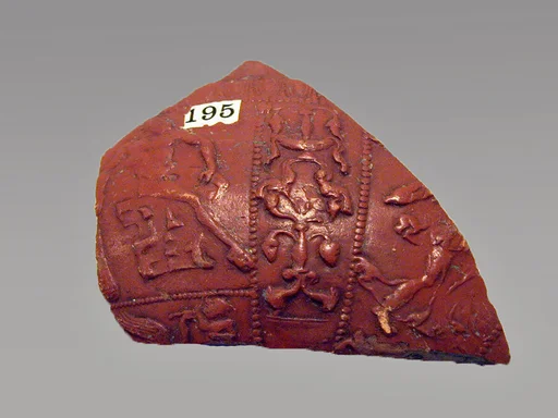 Vase fragment