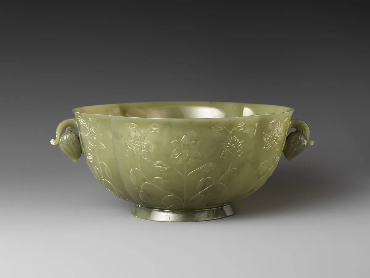 印度莫臥兒時期 玉雕花形碗|Bowl with floral design — Unknown