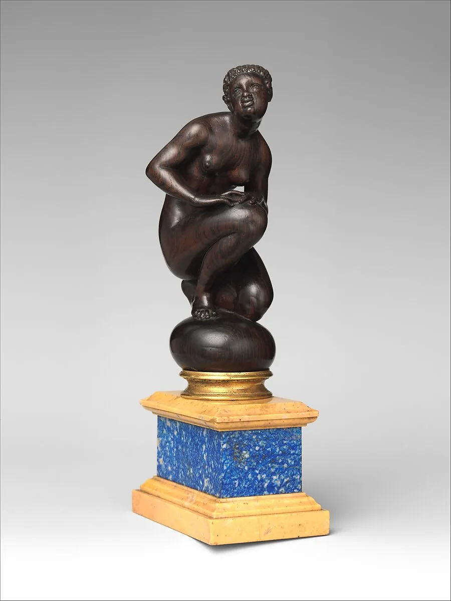 Crouching female nude — Unknown