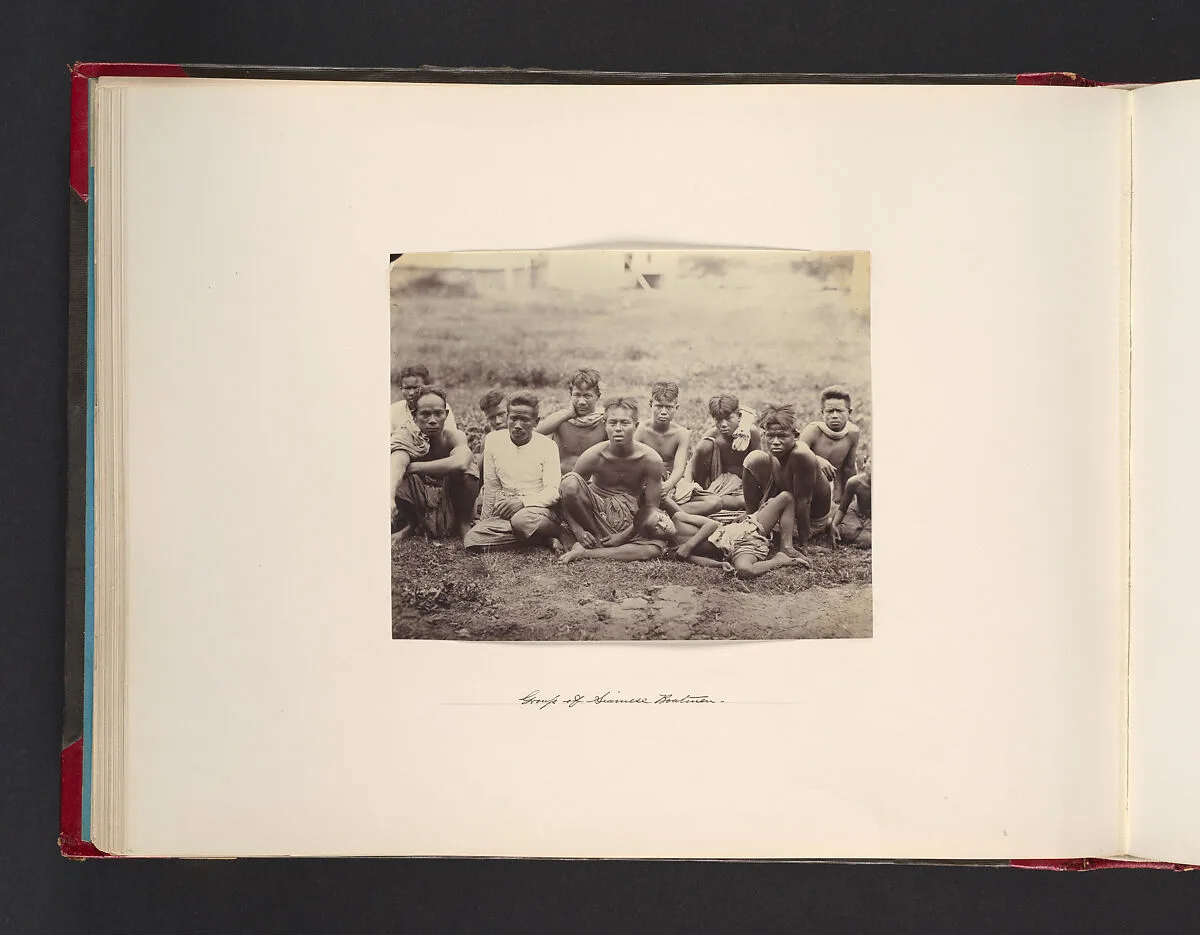 Group of Siamese Boatmen — John Thomson