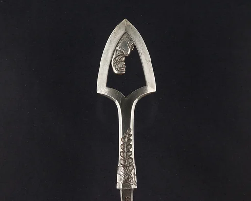 Arrowhead (<i>Yanone</i>)
