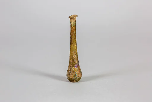 Glass perfume bottle