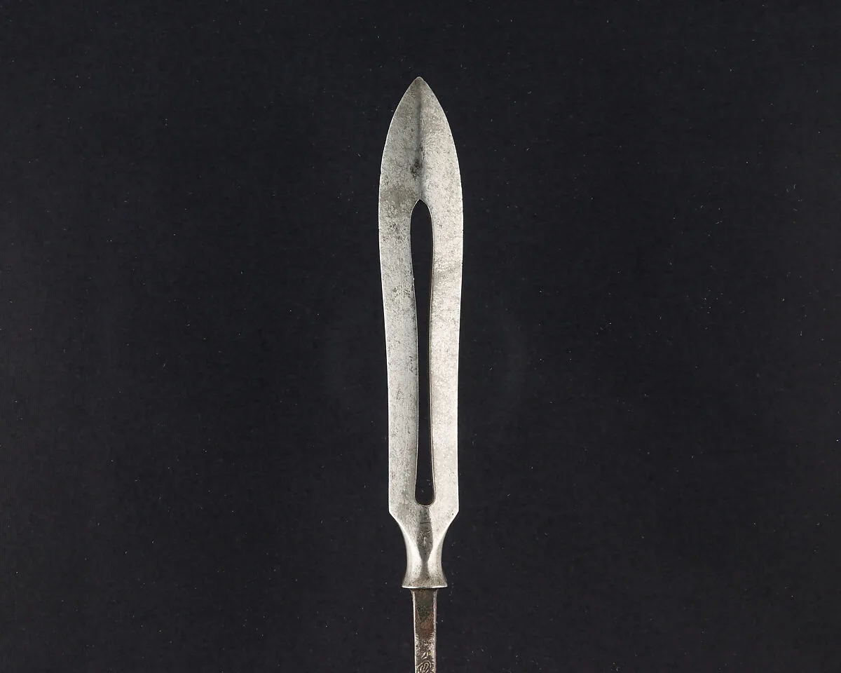 Arrowhead (<i>Yanone</i>) — Unknown