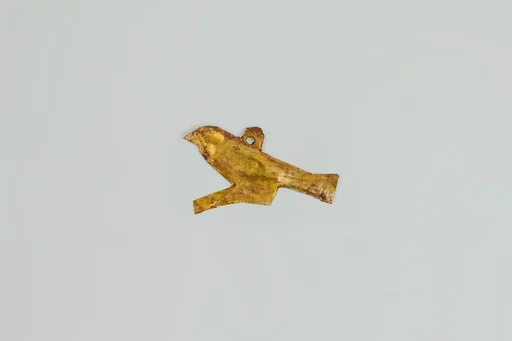 Swallow amulet