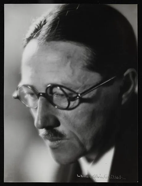Portrait of Émile-Jacques Ruhlmann — Laure Albin-Guillot