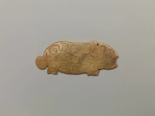 东周 动物形玉饰|Plaque in the shape of an animal