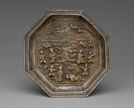 南宋    庭園嬰戯圖銀盤|Dish with children playing in a garden