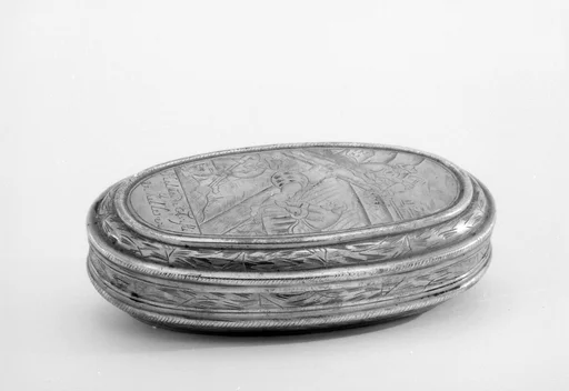 Tobacco box