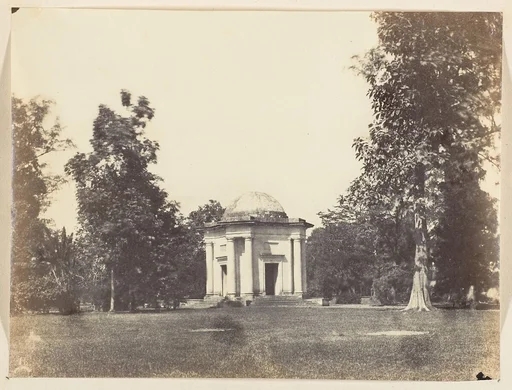 [Entrance to Botanical Gardens, Calcutta]