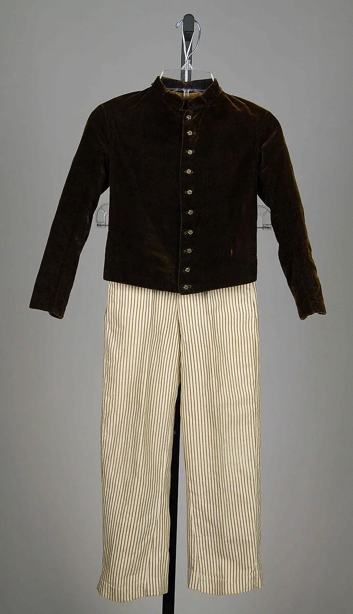 Suit — Unknown