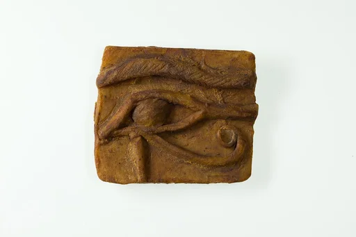 Wedjat Incision Plaque