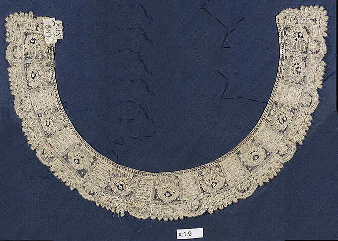 Collar — Unknown