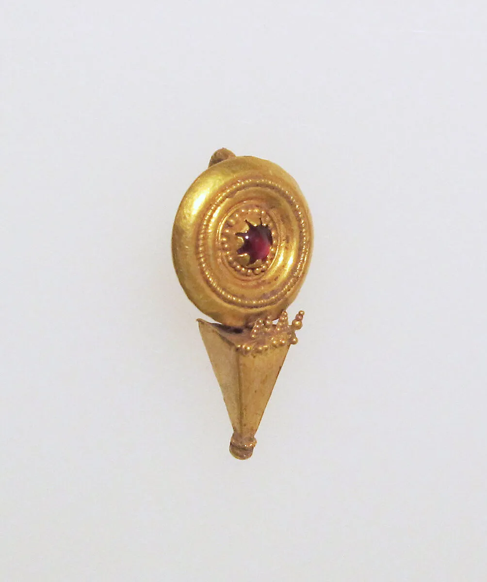 Earring with disc and pyramid — Unknown