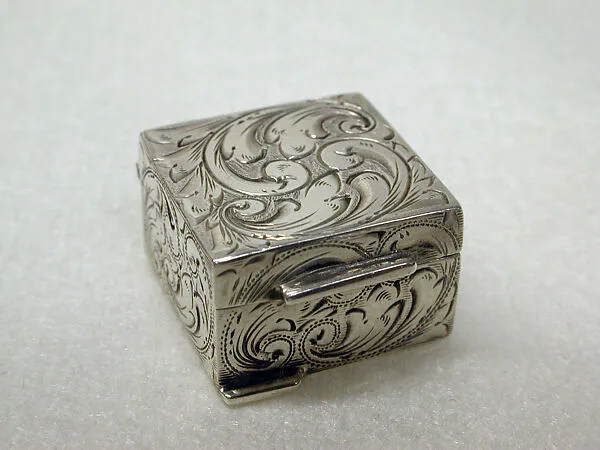 Pill box — Unknown