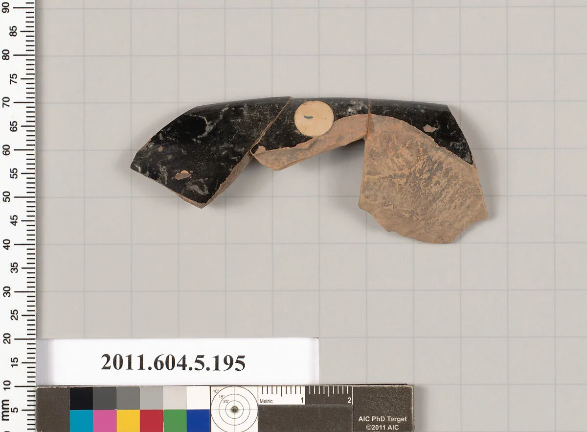 Terracotta rim fragment of a kylix (drinking cup) — Unknown