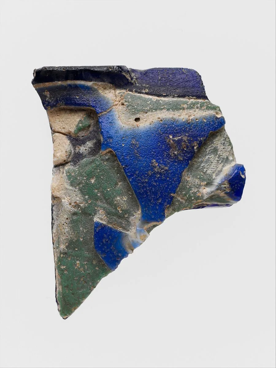 Glass cameo cup fragment with incuse decoration — Unknown