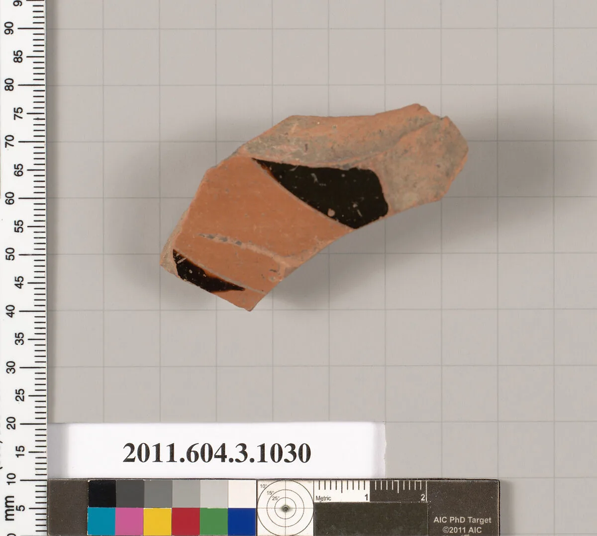 Terracotta fragment of an undetermined shape — Unknown